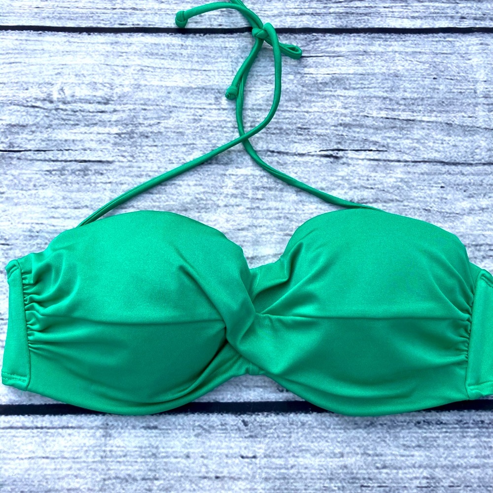 Victoria’s Secret Bikini Top Size 36 C